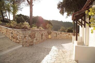 هتل Villa Elpiniki