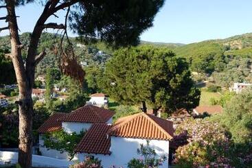 هتل Villa Elpiniki