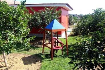 هتل Villa Kitzia Huacho