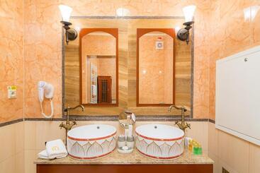 Rubezahl Marienbad Luxury Historical Castle Hotel & Golf Castle Hotel Collection