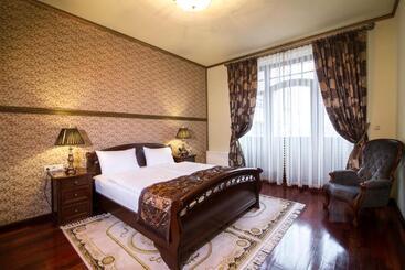 Rubezahl Marienbad Luxury Historical Castle Hotel & Golf Castle Hotel Collection