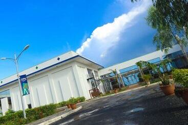 Aun Hotel Conference Centre And Spa