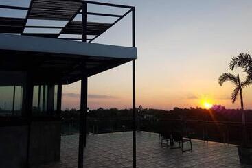 هتل Theloft Boutique Nakhonpanom