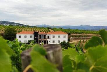 Casa Das Pipas / Quinta Do Portal - Sabrosa