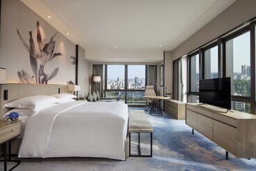 Doubletree By Hilton Hotel Shenzhen Longhua