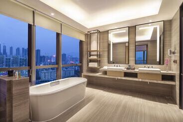 Doubletree By Hilton Hotel Shenzhen Longhua