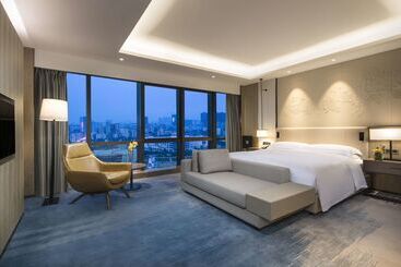 Doubletree By Hilton Hotel Shenzhen Longhua