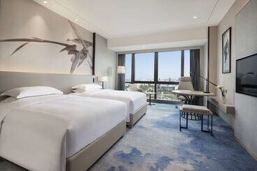 Doubletree By Hilton Hotel Shenzhen Longhua