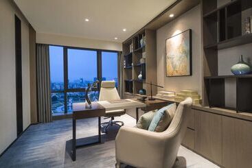 Doubletree By Hilton Hotel Shenzhen Longhua