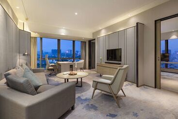 Doubletree By Hilton Hotel Shenzhen Longhua