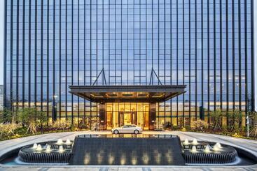Doubletree By Hilton Hotel Shenzhen Longhua