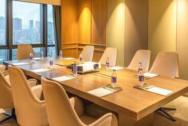 Doubletree By Hilton Hotel Shenzhen Longhua