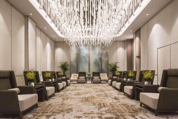 Doubletree By Hilton Hotel Shenzhen Longhua