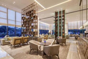 Doubletree By Hilton Hotel Shenzhen Longhua