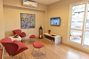 هتل Arc Arenales Studios & Suites