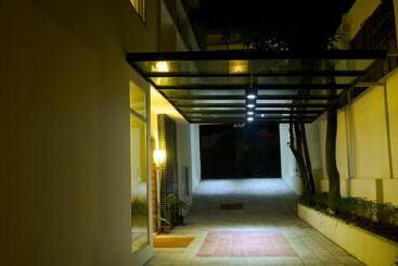 هتل Aristos Boutique & Suites