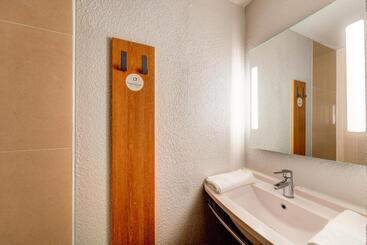 B&b Hotel Saint Witz