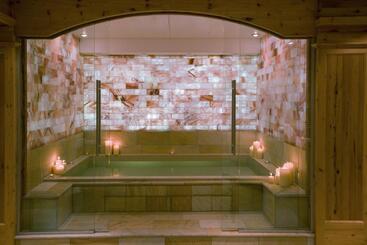 هتل Burg Vital Resort