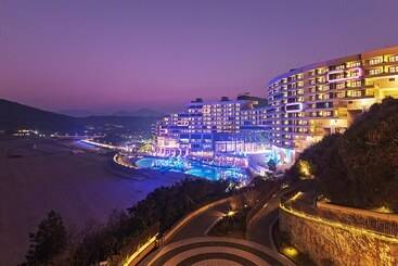 هتل Crowne Plaza Ningbo Xiangshan Sea View By Ihg