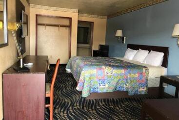 هتل Delux Inn