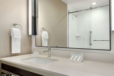 هتل Hilton Garden Inn Medford, Or 