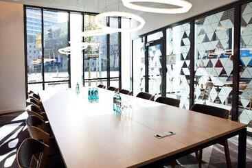 هتل Holiday Inn Express   Siegen, An Ihg