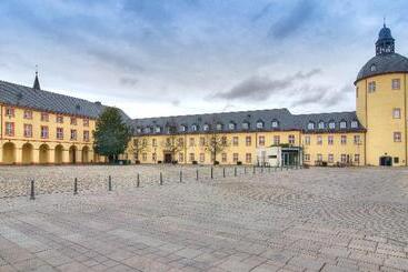 هتل Holiday Inn Express   Siegen, An Ihg