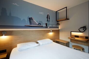 هتل Kyriad Direct Orleans   La Chapelle St Mesmin