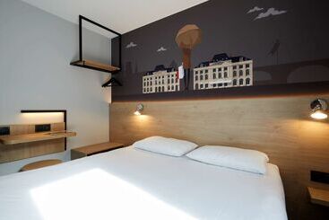 هتل Kyriad Direct Orleans   La Chapelle St Mesmin