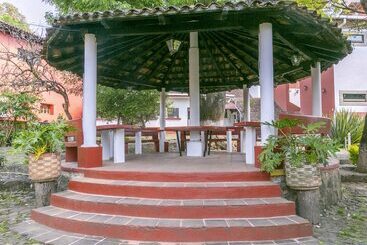 هتل Mansion Del Virrey