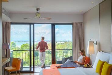 ホテル Movenpick Resort & Spa Jimbaran Bali