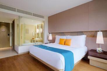 ホテル Movenpick Resort & Spa Jimbaran Bali