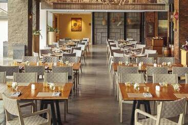 ホテル Movenpick Resort & Spa Jimbaran Bali