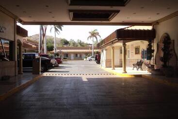 هتل San Martin