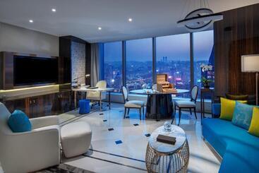 هتل Sofitel Guiyang Hunter