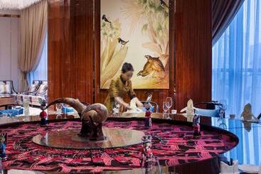 هتل Sofitel Guiyang Hunter