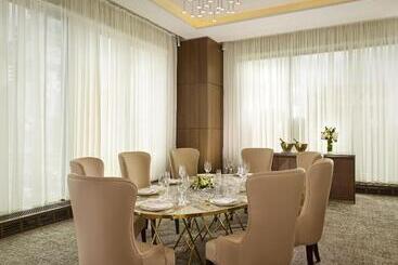 هتل The Ritzcarlton, Astana