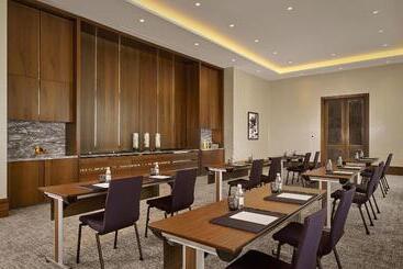 هتل The Ritzcarlton, Astana