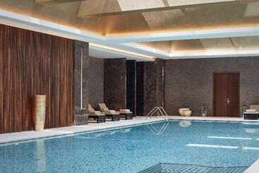 هتل The Ritzcarlton, Astana