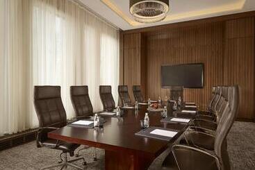 هتل The Ritzcarlton, Astana