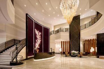 هتل The Ritzcarlton, Astana