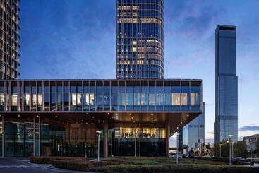 هتل The Ritzcarlton, Astana