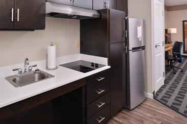 هتل Towneplace Suites By Marriott Gillette