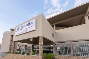 هتل Vip Executive Tete