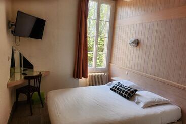 هتل Hôtel Le Relais De Vendée