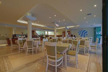 Perla Plaza Hotel   All Inclusive