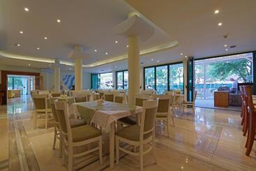 Perla Plaza Hotel   All Inclusive