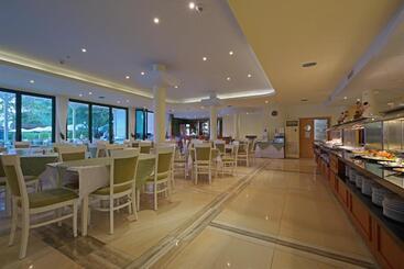 Perla Plaza Hotel   All Inclusive