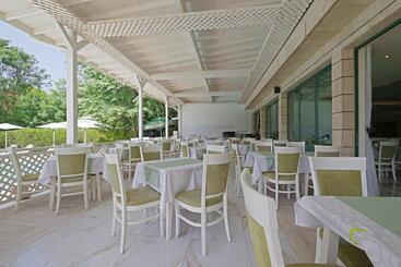 Perla Plaza Hotel   All Inclusive