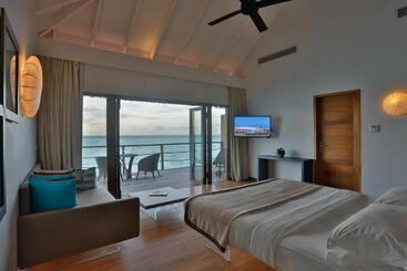 استراحتگاه Cocoon Maldives  All Inclusive